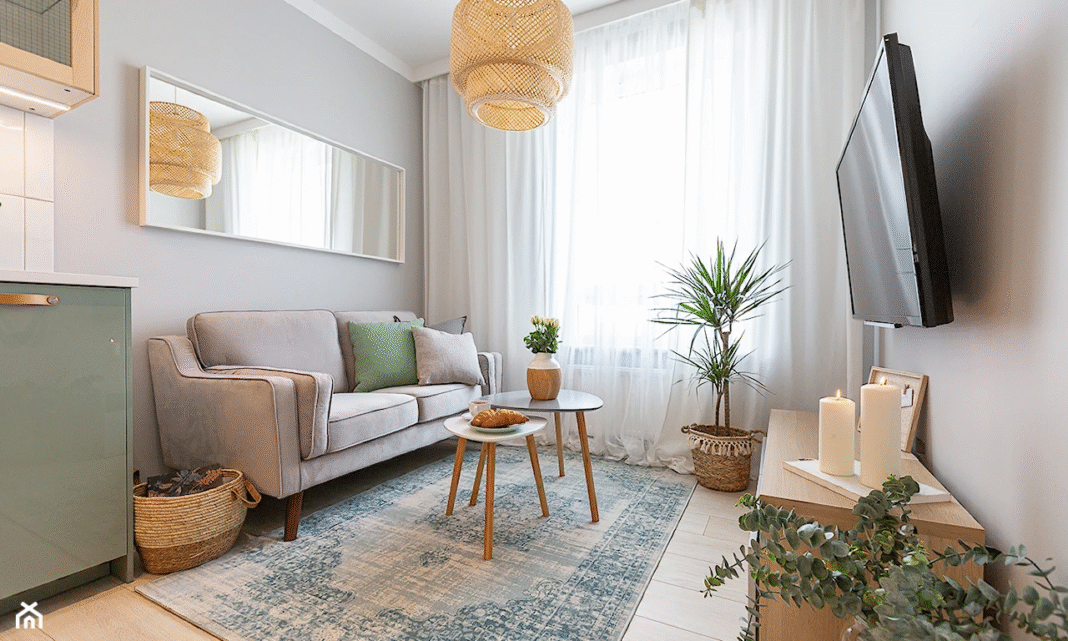 Jak ocieplić szary salon? 5 sposobów na przytulne wnętrze