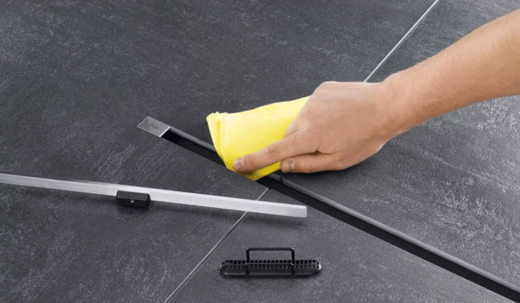 Jak odetkać odpływ liniowy? Skuteczne porady