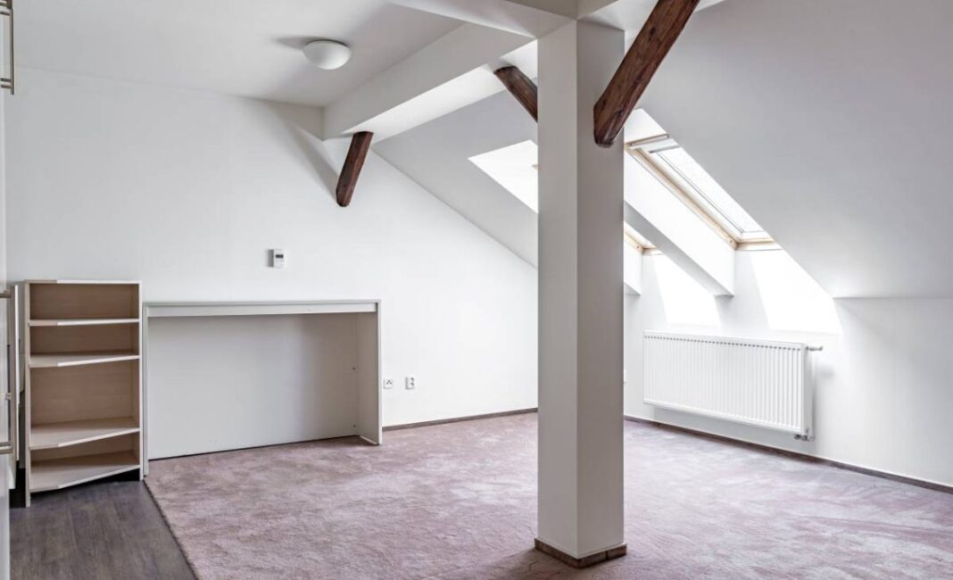 Jak wykończyć słupy na poddaszu? Odkryj materiały i inspiracje, które odmienią Twoje wnętrze